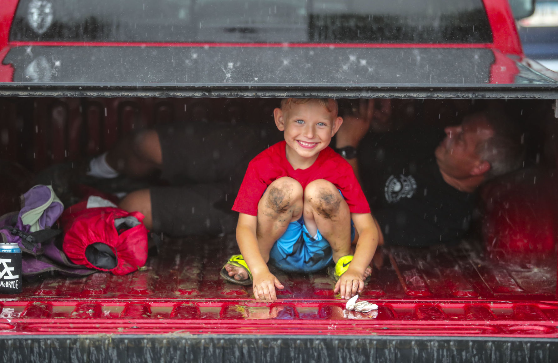070419-mda-nws-redwhiteboom-003
